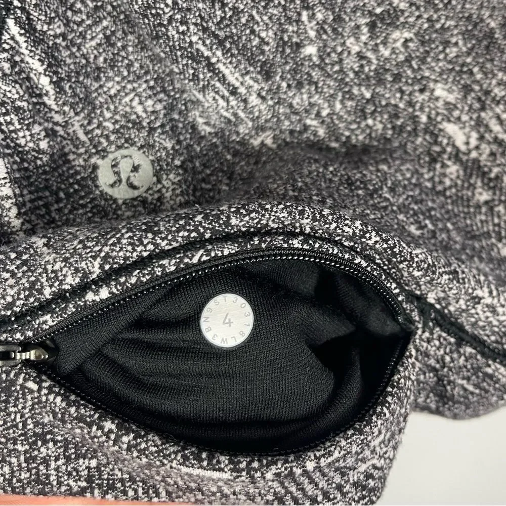 Lululemon Cypress Kiss 1/2 Zip Rush Jacquard Black White Run Yoga Thumbholes 4